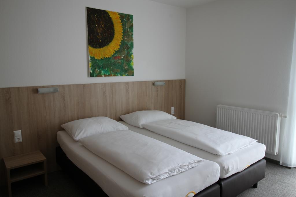 Bernstein-Motel Marchegg Exteriör bild